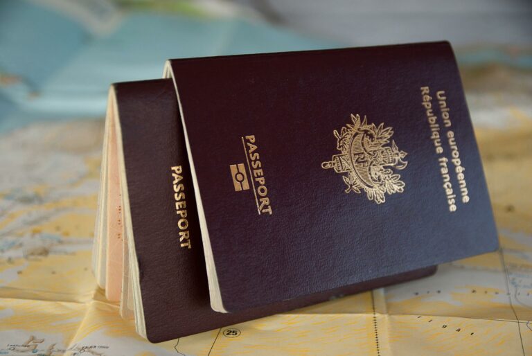 Photo passeport photos d'identité saint gilles croix de vie
